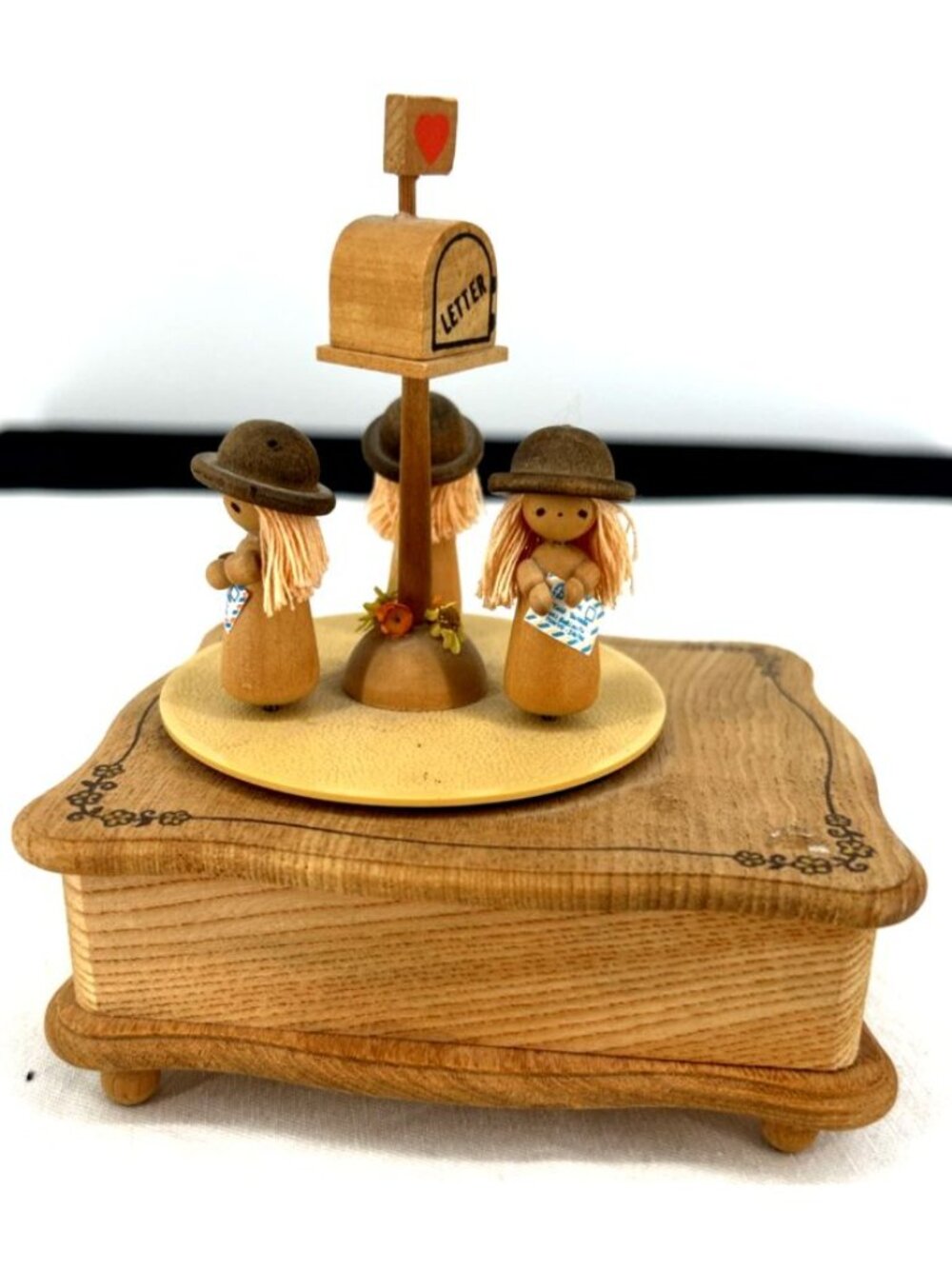 Schmid Music Box Wood Dancing Spinning Girls Waiting for Love Letters Works